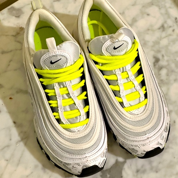 Nike Air Max 97 big kids size 5y White/black/pure platinum/volt - Picture 1 of 4